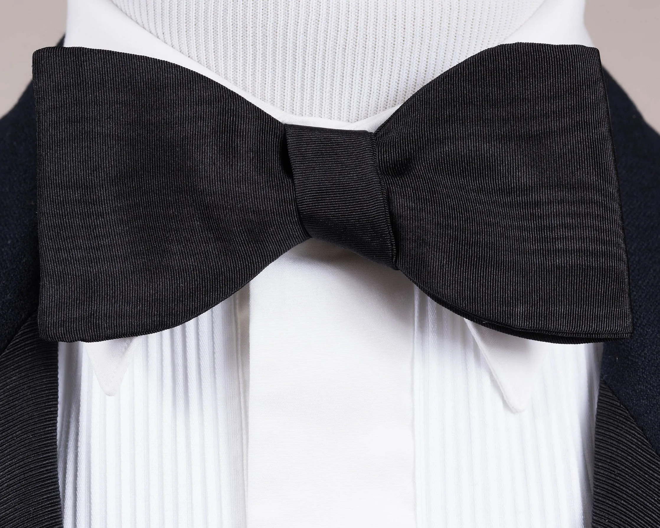 Black Single End Silk Moiré Bow Tie