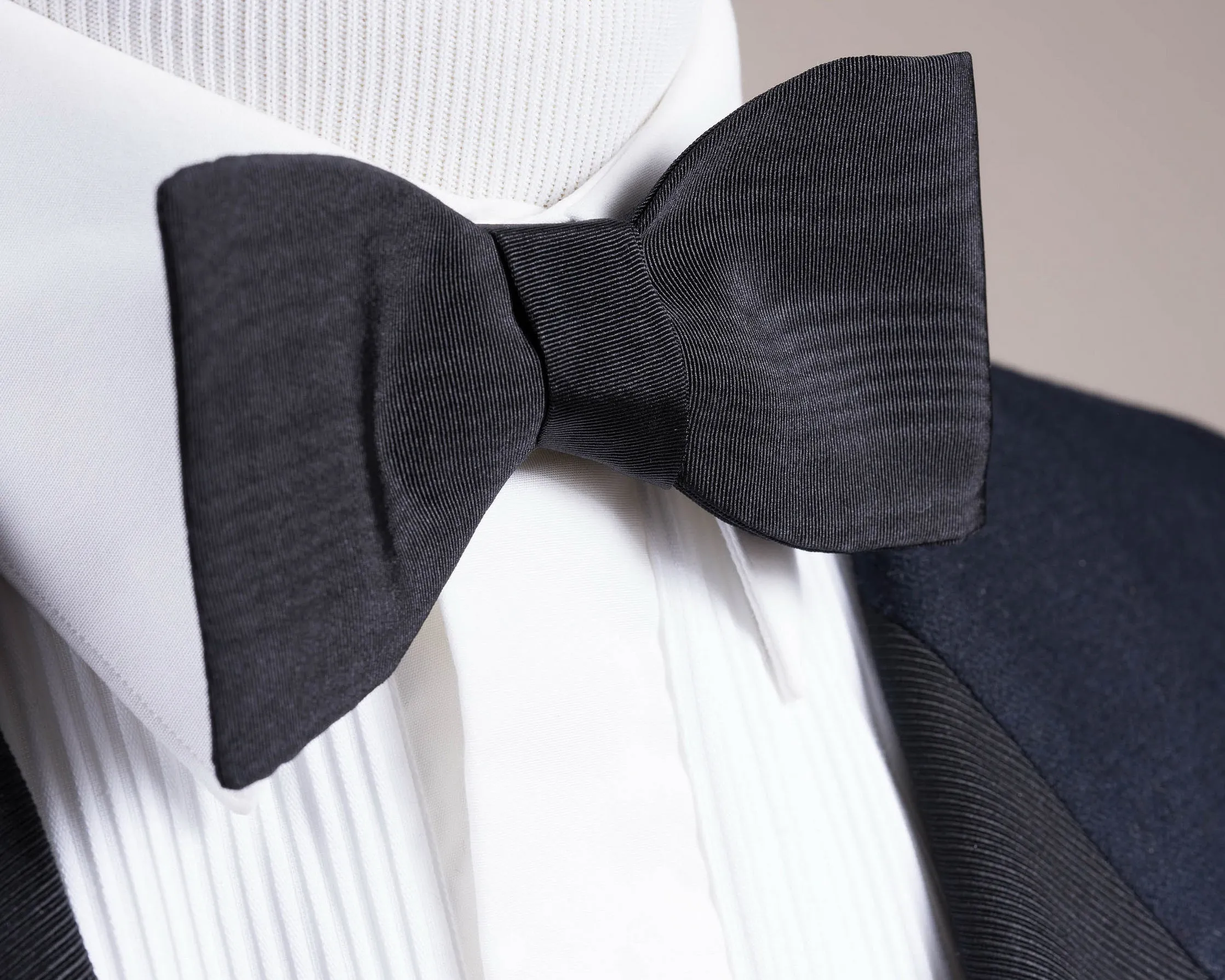Black Single End Silk Moiré Bow Tie