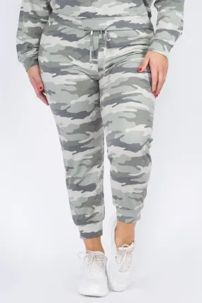 Plus Size Relaxed Green Camo Print Joggers