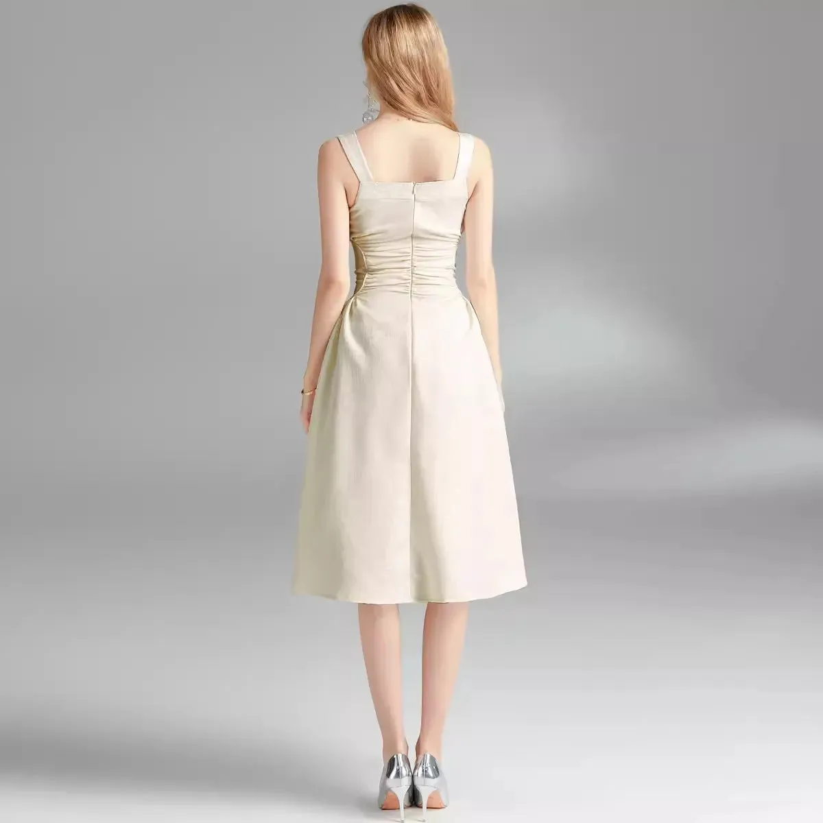 Sunny Stroll Midi Dress